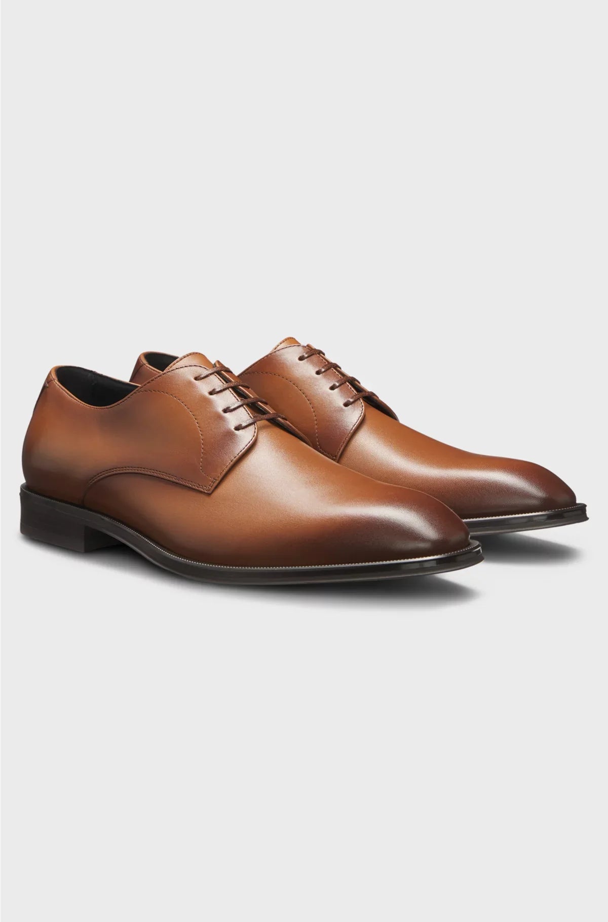 ITALIAN-MADE DERBY SHOES IN LEATHER WITH ORNAMENTAL STITCHING