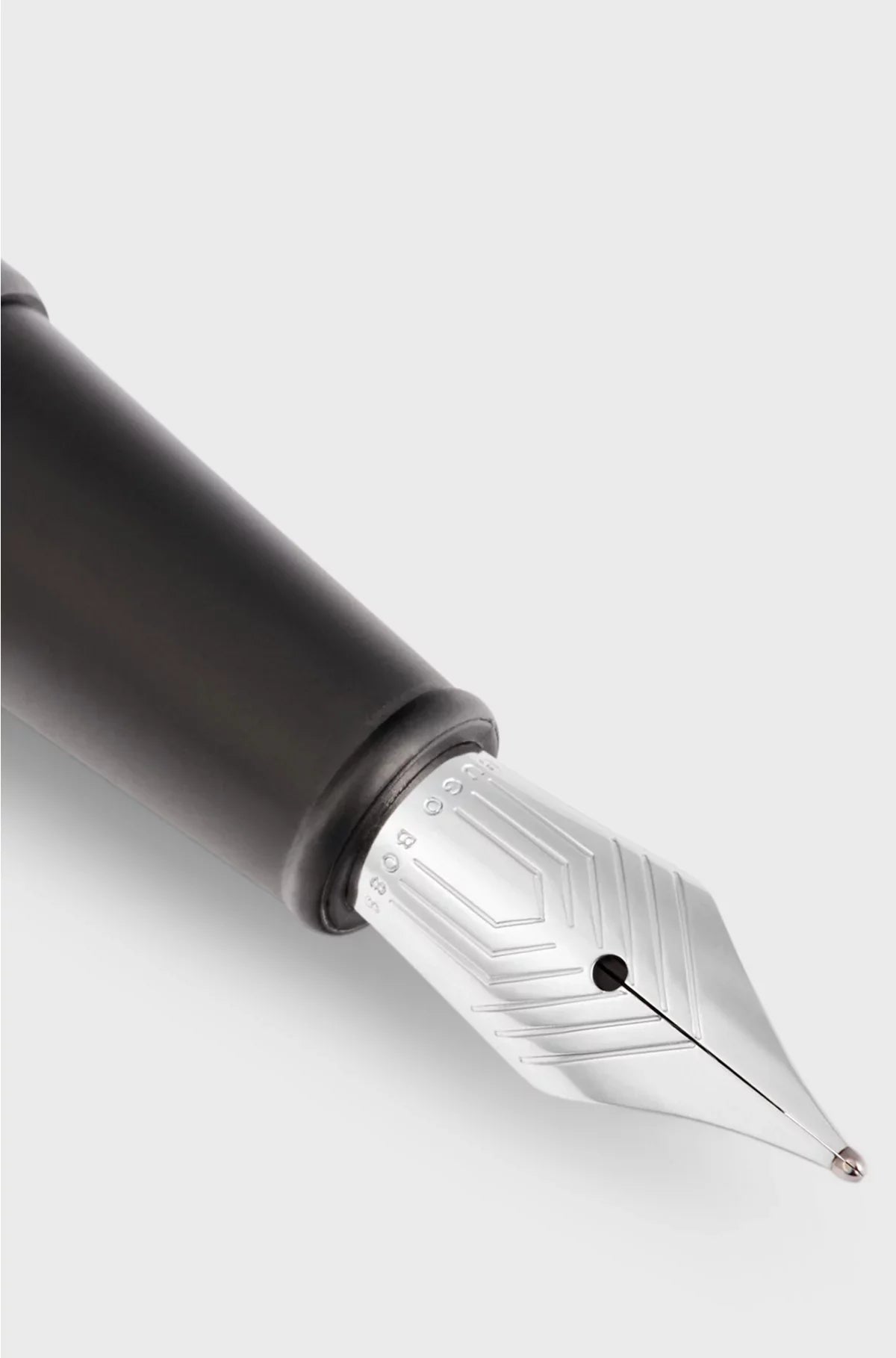 FOUNTAIN PEN WITH CAMEL CAP TRIM