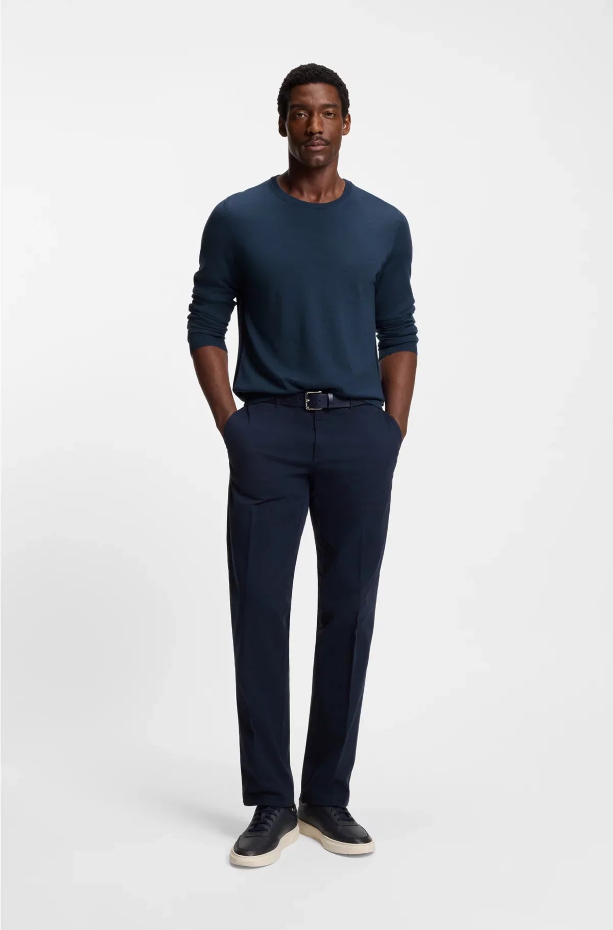 SLIM-FIT SWEATER IN MERINO WOOL WITH CREW NECKLINE