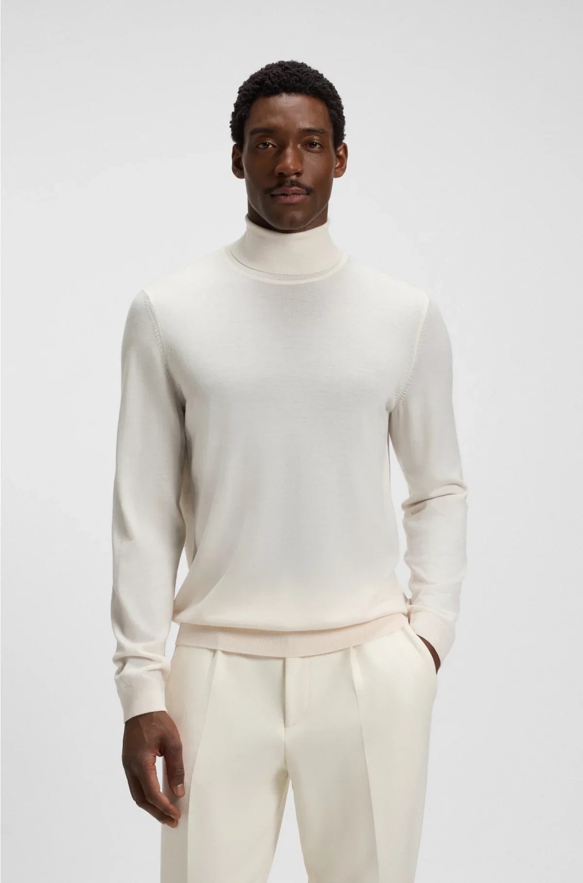 REGULAR-FIT ROLLNECK SWEATER IN MERINO WOOL
