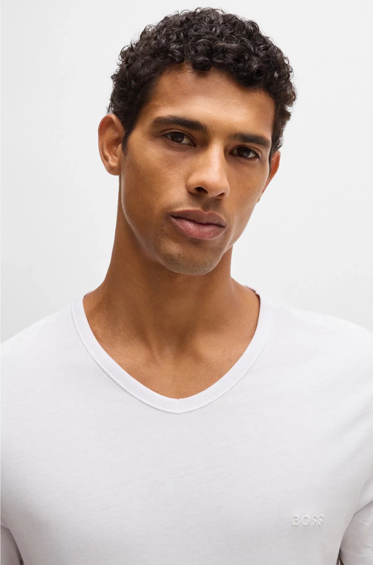 THREE-PACK OF V-NECK UNDERWEAR T-SHIRTS IN COTTON