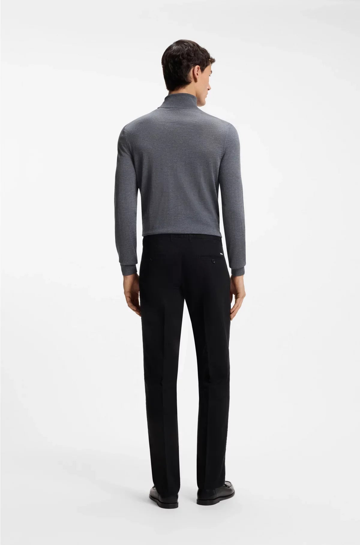 REGULAR-FIT CHINOS IN STRETCH-COTTON GABARDINE
