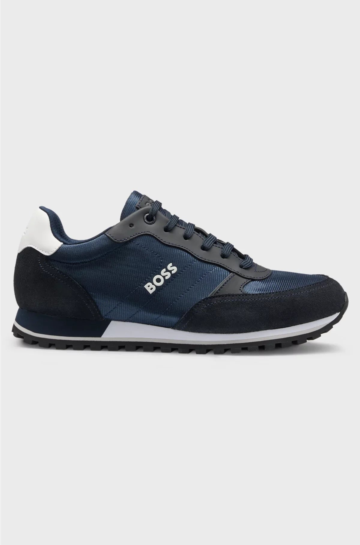 SCARPE DA GINNASTICA ISPIRATE AL MONDO DEL RUNNING CON DETTAGLI IN SIMILPELLE