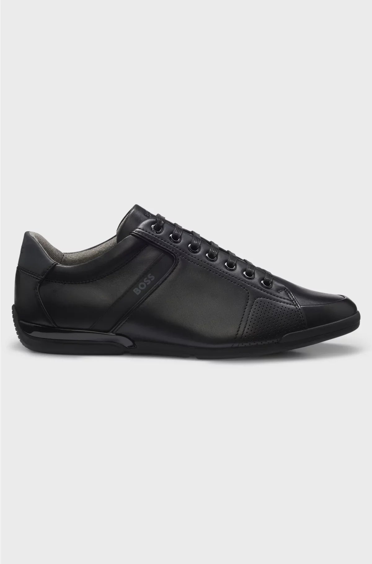 LEATHER TRAINERS WITH ODOUR-CONTROL LINING