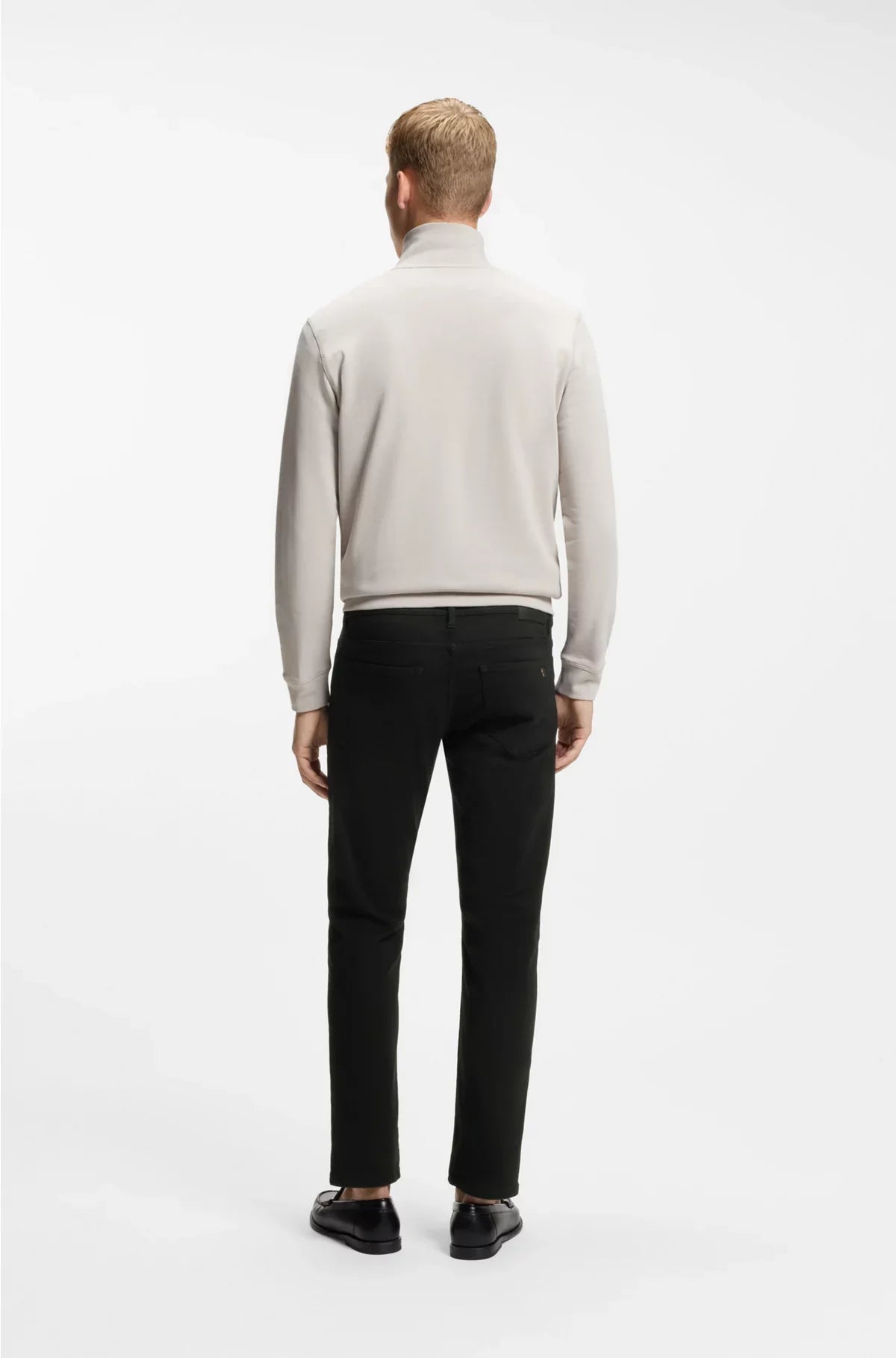 DELAWARE SLIM-FIT JEANS IN STAY-BLACK COMFORT-STRETCH DENIM