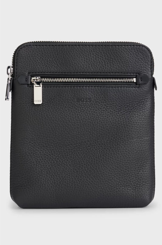ENVELOPE BAG IN GRAINED ITALIAN LEATHER WITH EMBOSSED LOGO