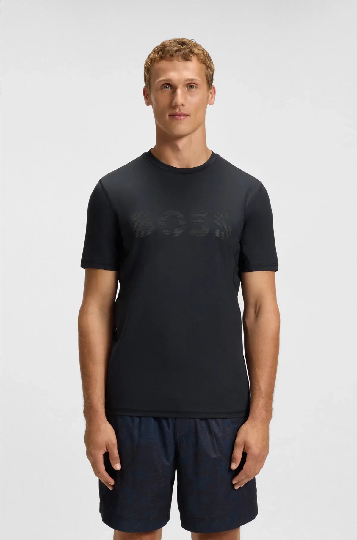 ACTIVE SLIM-FIT T-SHIRT WITH MOISTURE MANAGEMENT