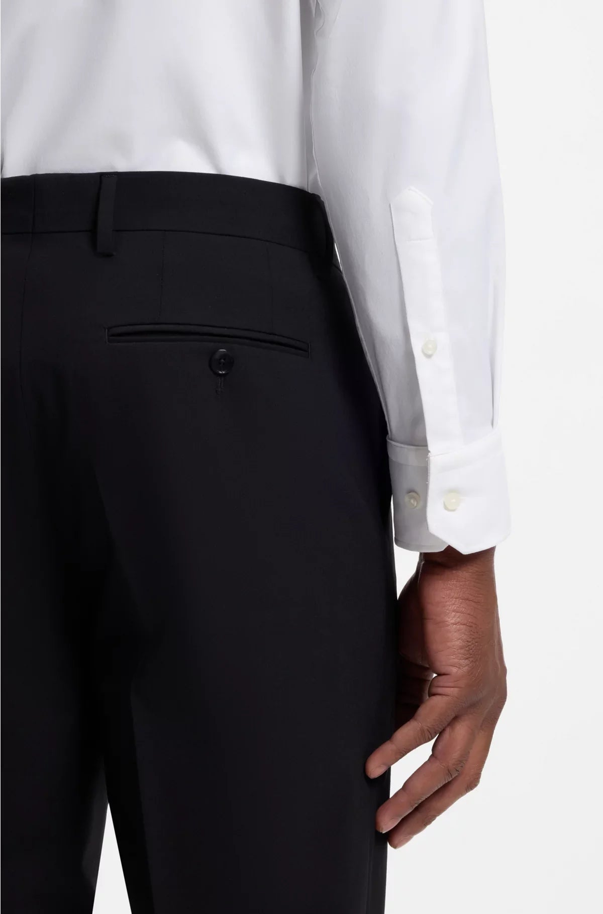 REGULAR-FIT SHIRT IN PERFORMANCE-STRETCH TWILL