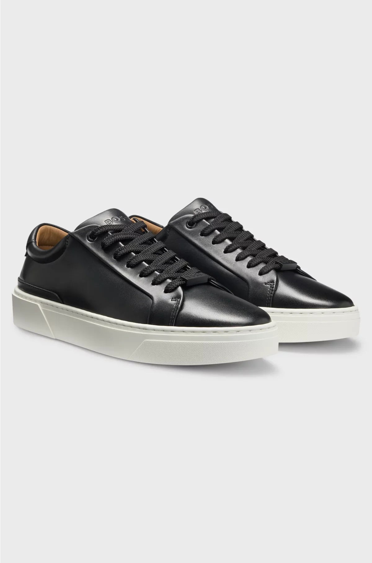 GARY TRAINERS CON TOMAIA IN PELLE