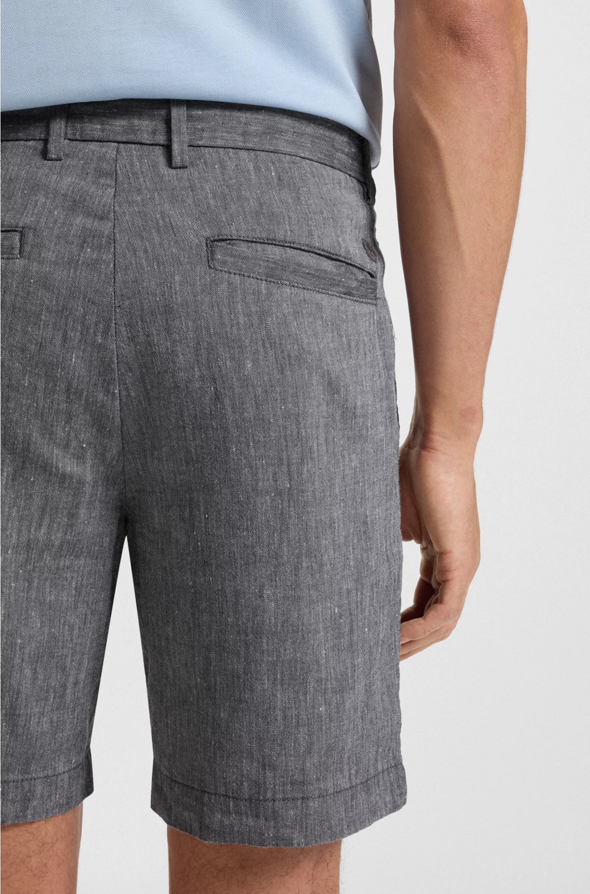 REGULAR-FIT SHORTS IN A LINEN BLEND WITH DRAWCORD