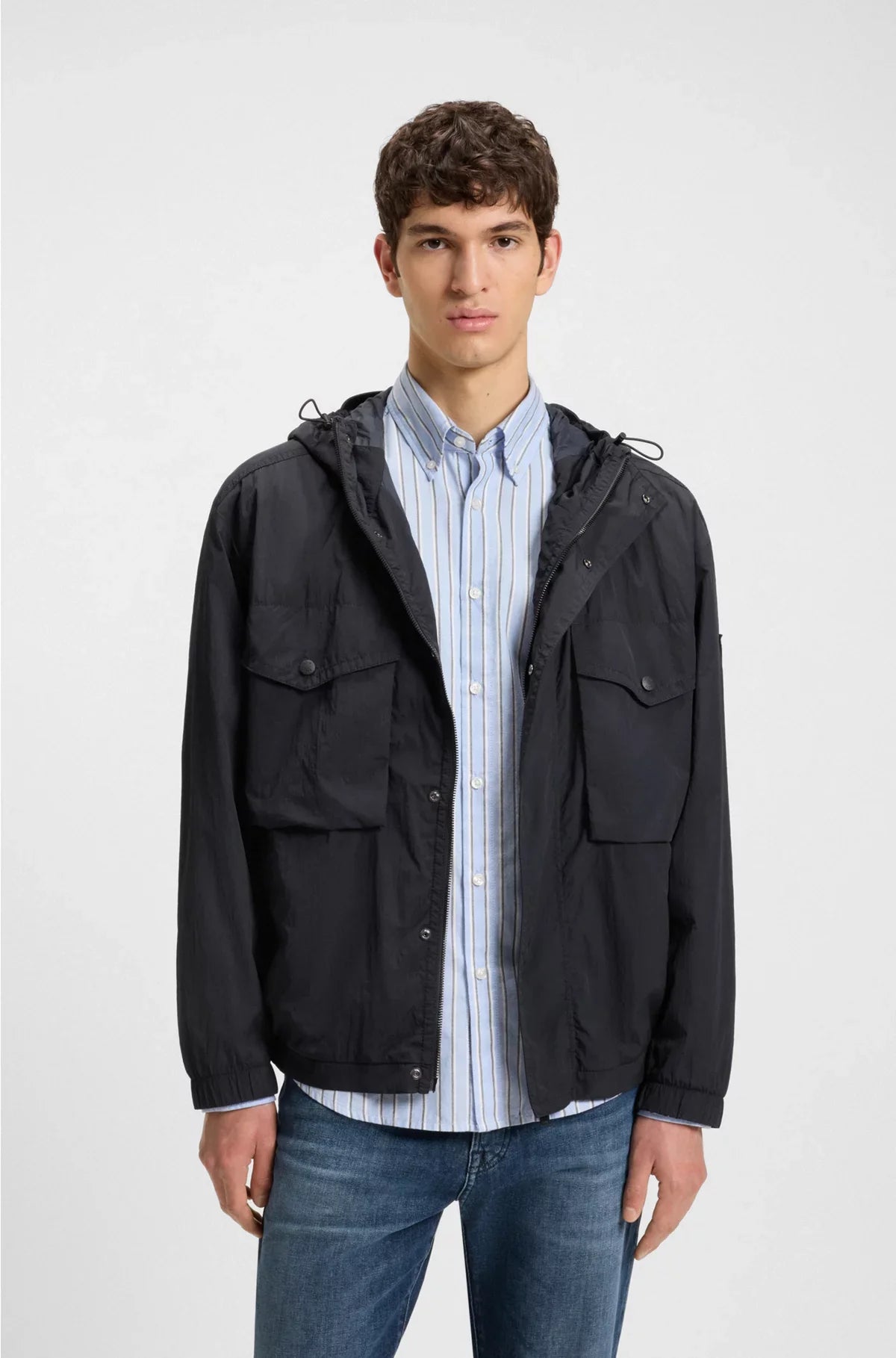WATER-REPELLENT JACKET WITH HOOD VISOR
