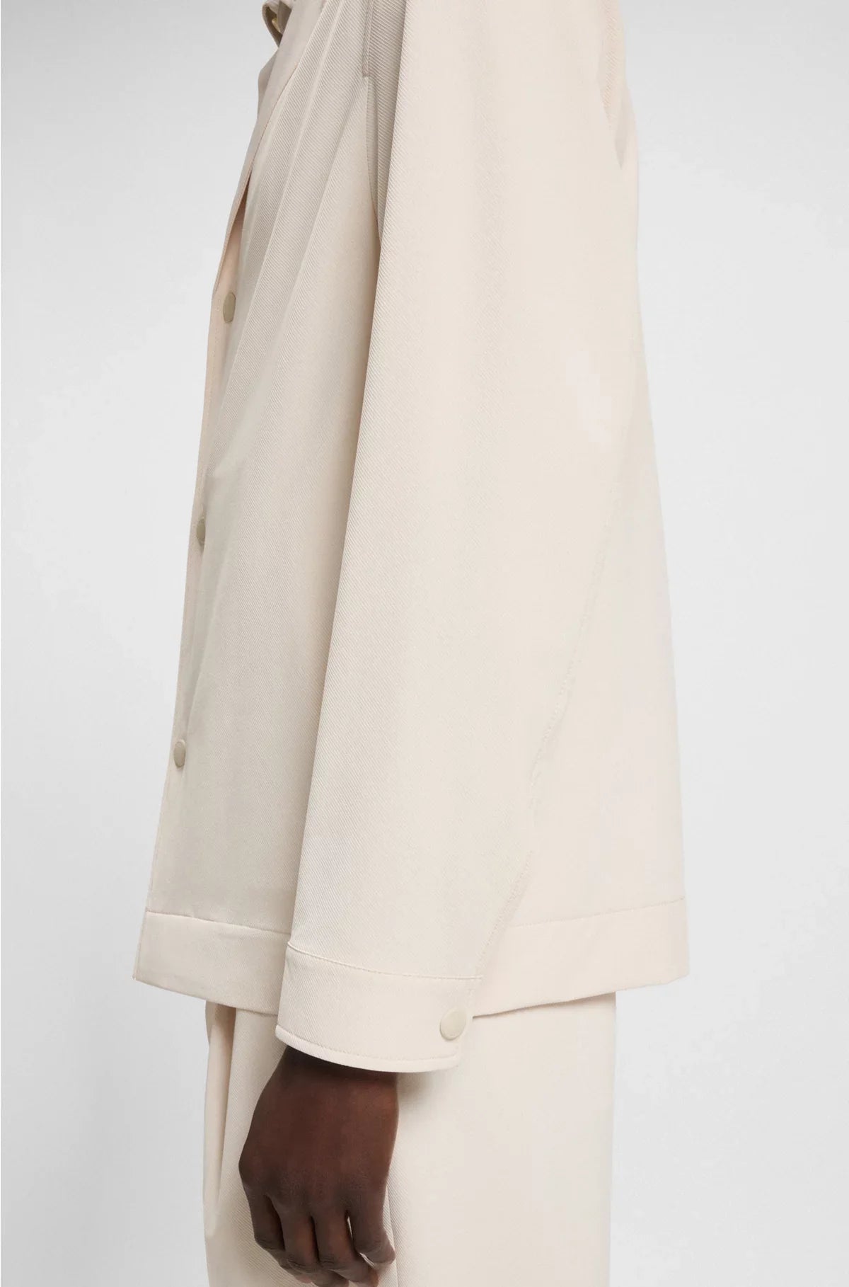 PACKABLE RELAXED-FIT OVERSHIRT IN PERFORMANCE-STRETCH FABRIC