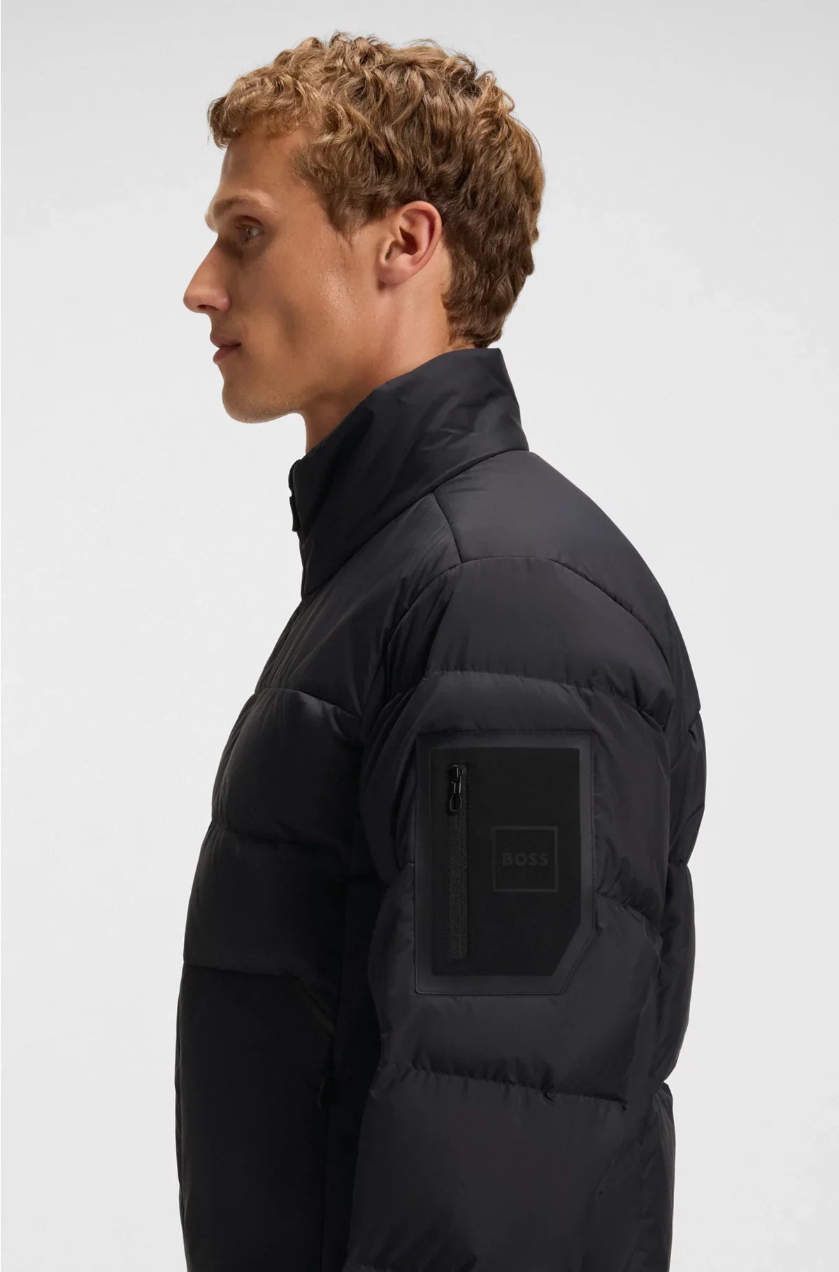 WATER-REPELLENT DOWN JACKET WITH SLEEVE POCKET