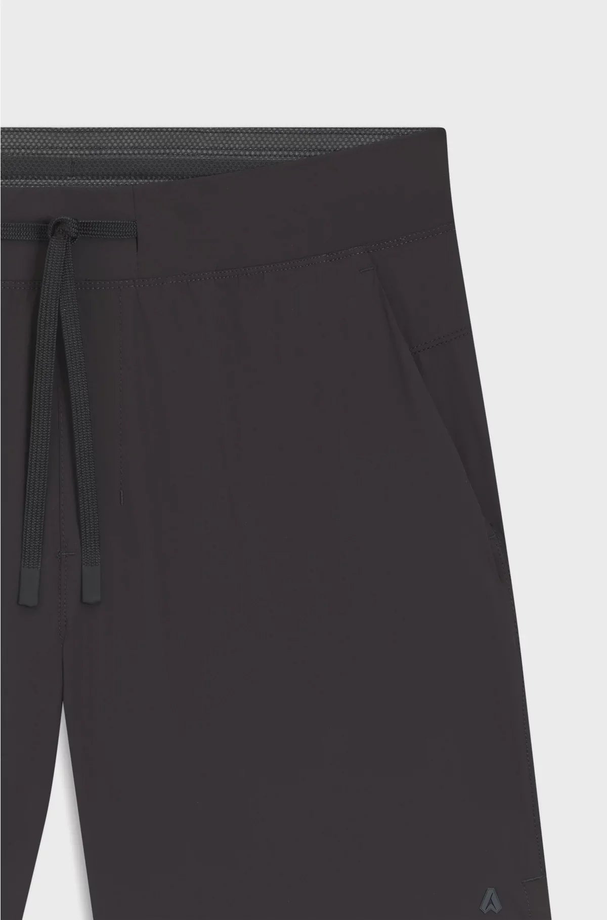ACTIVE WATER-REPELLENT SHORTS WITH FOUR-WAY STRETCH