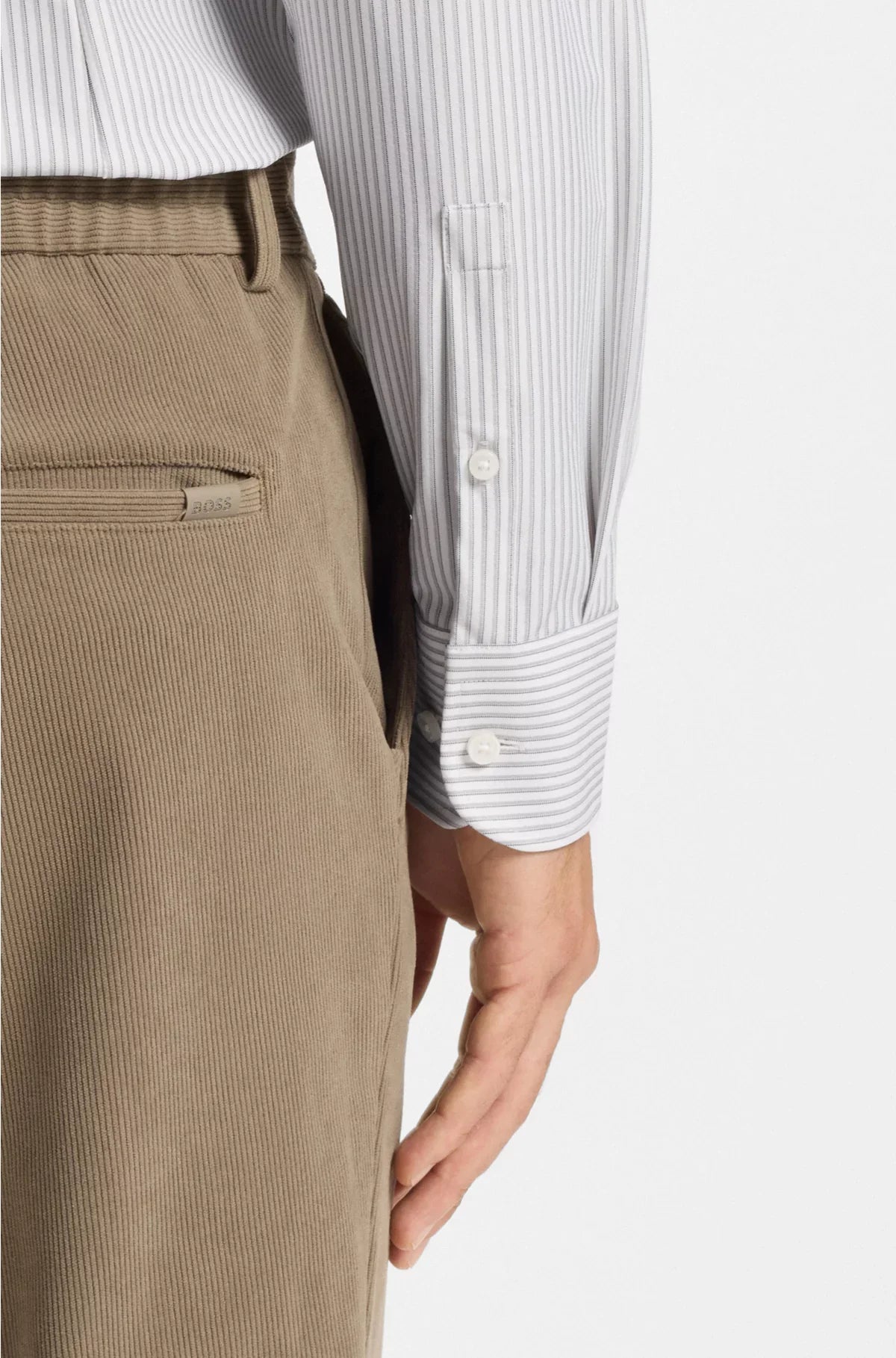 SLIM-FIT SHIRT IN STRIPED PERFORMANCE-STRETCH FABRIC