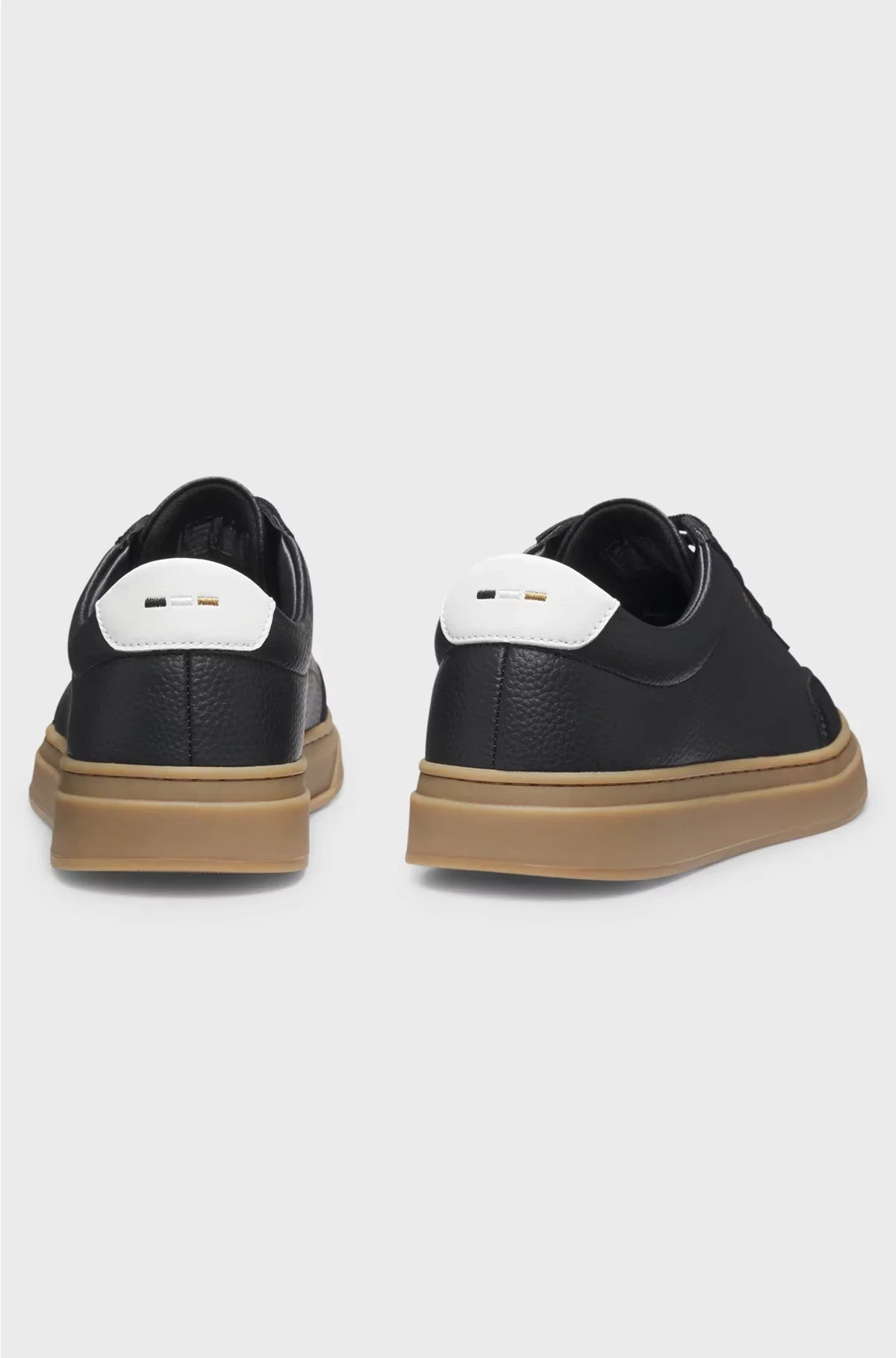 GRAINED-LEATHER TRAINERS WITH CONTRAST BACKTAB