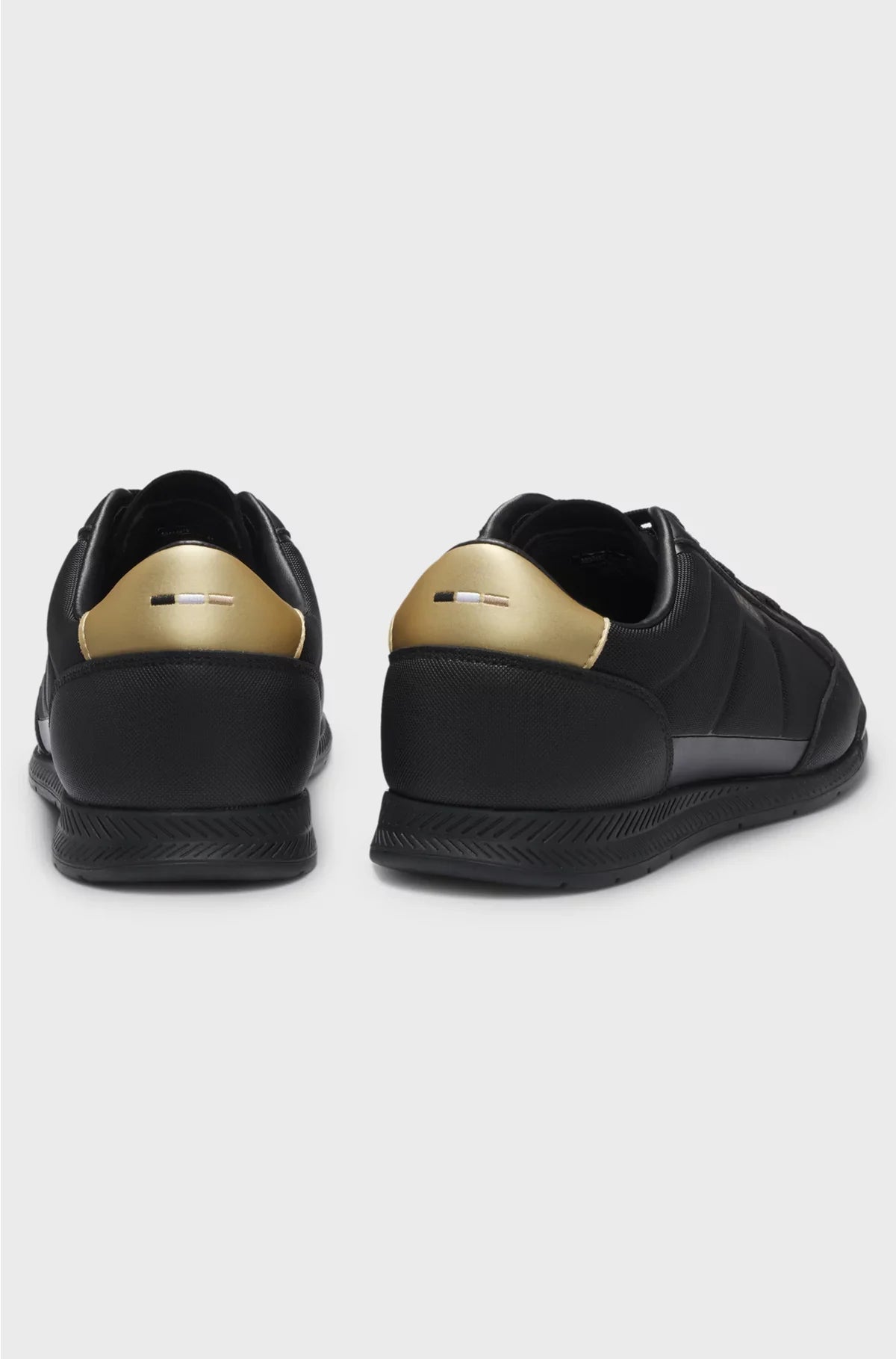 MIXED-MATERIAL TRAINERS WITH CONTRAST BACK TAB