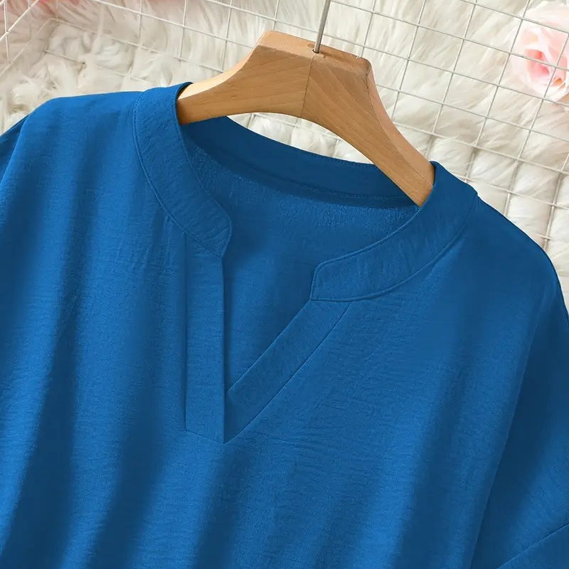 💎 60% OFF! 💎 Fashion Loose Short Sleeve Top – Notched V-Neck, Asymmetrical Hem & Lightweight Fabric (5 Colors, S–2XL) 👕🌸