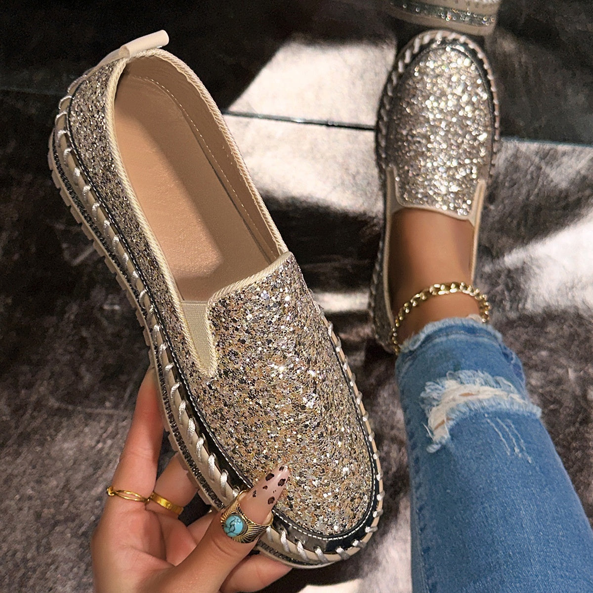 👟50% OFF! 🚶‍♀️ Women's Casual Slip-On Shoes – Comfortable, Lightweight & Easy to Slip On for Everyday Wear 🌸